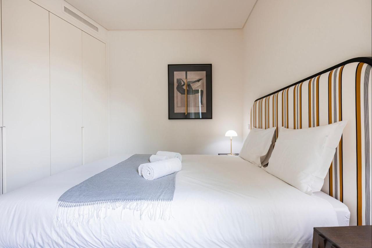Upscale In Center By Lovelystay *