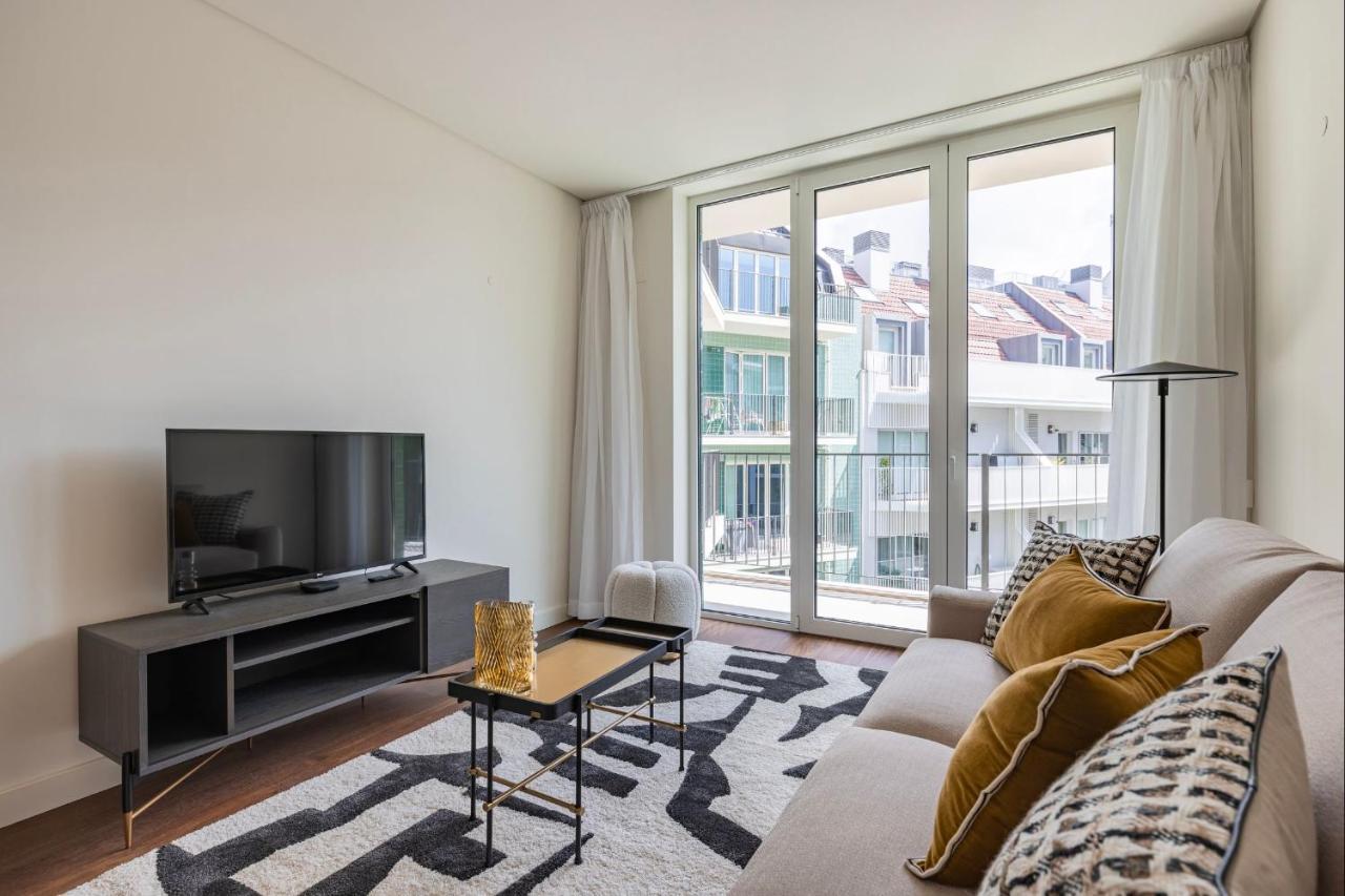 Upscale In Center By Lovelystay